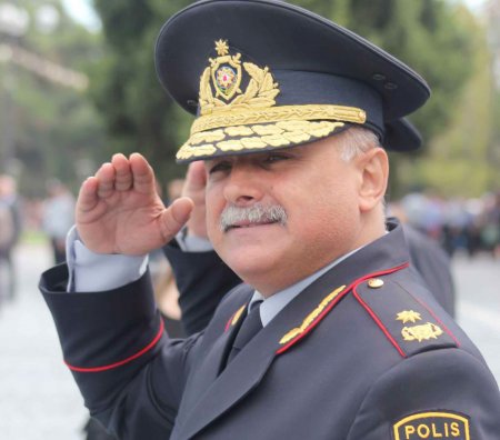 Bakıda generalın polis rəisi olan qardaşı özünü güllələyərək intihar edib