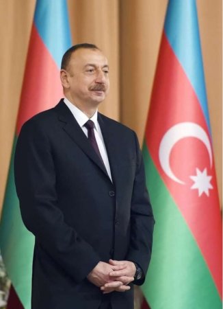 Şair, yazıçı, jurnalist İlham Musaoğlundan Ali Baş Komandanımıza şeir