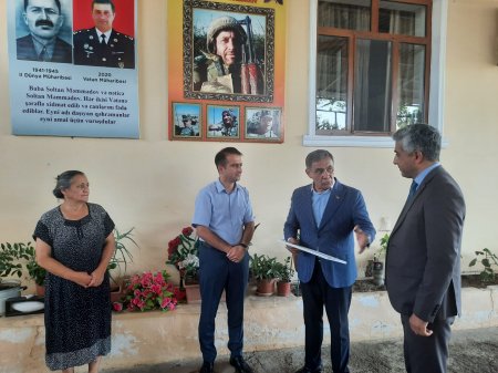 Yevlaxda şəhid ailəsinin nümayəndələri və qazilərlə görüş keçirilib.  