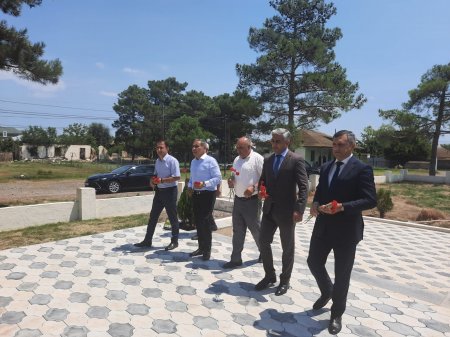 Yevlaxda şəhid ailəsinin nümayəndələri və qazilərlə görüş keçirilib.  