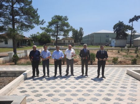 Yevlaxda şəhid ailəsinin nümayəndələri və qazilərlə görüş keçirilib.  