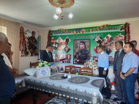 Yevlaxda şəhid ailəsinin nümayəndələri və qazilərlə görüş keçirilib.  