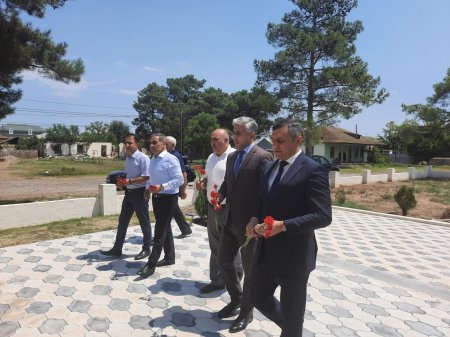Yevlaxda şəhid ailəsinin nümayəndələri və qazilərlə görüş keçirilib.  
