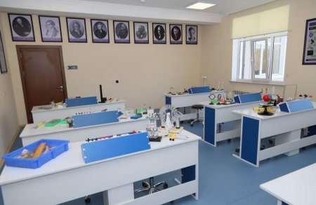 Heydər Əliyev Fondu tərəfindən Yevlax rayonunun Xanabad kəndində inşa edilmiş məktəb binası istifadəyə verilib Heydər Əliyev Fondu tərəfindən Yevlax rayonunun Xanabad kəndində inşa edilmiş məktəb binası istifadəyə verilib