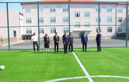 Heydər Əliyev Fondu tərəfindən Yevlax rayonunun Xanabad kəndində inşa edilmiş məktəb binası istifadəyə verilib Heydər Əliyev Fondu tərəfindən Yevlax rayonunun Xanabad kəndində inşa edilmiş məktəb binası istifadəyə verilib