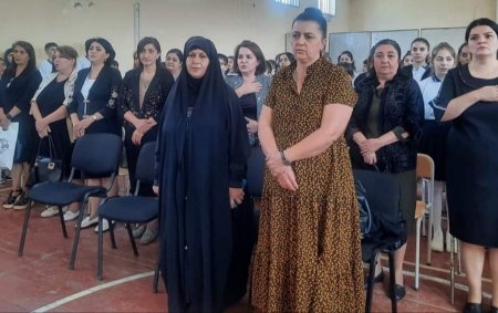 Yevlax şəhər Səməd Vurğun adına 5 nömrəli tam orta məktəbdə "27 Sentyabr - Anım Günü" tədbiri keçirilib. Yevlax şəhər Səməd Vurğun adına 5 nömrəli tam orta məktəbdə "27 Sentyabr - Anım Günü" tədbiri keçirilib.
