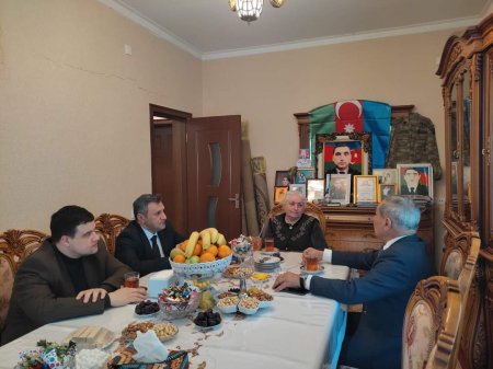 Milli Məclisin deputatı İlham Məmmədov Yevlaxda vətəndaşlarla görüş keçirib. 