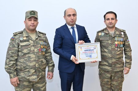Elm və Təhsil Naziri Göyçayda Vətən müharibəsi iştirakçılarını xüsusi hörmətlə qarşılayıb! Elm və Təhsil Naziri Göyçayda Vətən müharibəsi iştirakçılarını xüsusi hörmətlə qarşılayıb!