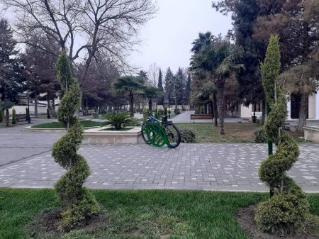 Yevlax şəhərində abadlıq, təmir-tikinti işləri uğurla davam etdirilir.