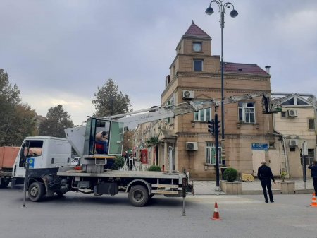 Yevlax şəhərində abadlıq, təmir-tikinti işləri uğurla davam etdirilir.