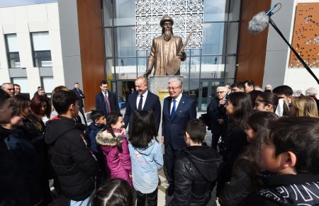 Azərbaycan və Qazaxıstan prezidentləri Füzulidə Kurmanqazı adına Uşaq Yaradıcılıq Mərkəzinin açılış mərasimində iştirak ediblər Azərbaycan və Qazaxıstan prezidentləri Füzulidə Kurmanqazı adına Uşaq Yaradıcılıq Mərkəzinin açılış mərasimində iştirak ediblər