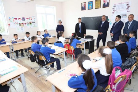 İdarə müdiri Zərdabda Çallı kənd tam orta məktəbində olub İdarə müdiri Zərdabda Çallı kənd tam orta məktəbində olub