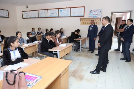 İdarə müdiri Zərdabda Çallı kənd tam orta məktəbində olub İdarə müdiri Zərdabda Çallı kənd tam orta məktəbində olub