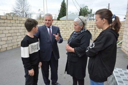 İcra başçısı Vətən müharibəsi Şəhidi Qasımov Azər Yaqub oğlunun ailəsini ziyarət edib