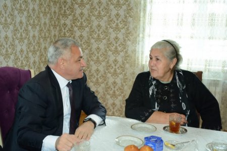 İcra başçısı Vətən müharibəsi Şəhidi Qasımov Azər Yaqub oğlunun ailəsini ziyarət edib