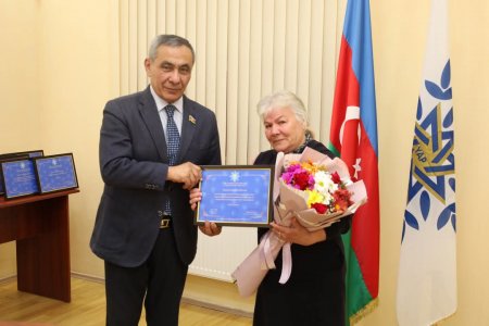 YAP Yevlax rayon təşkilatının 2025-ci il üçün Tədbirlər Planına uyğun olaraq "8 Mart-Beynəlxalq Qadınlar Günü” münasibəti ilə" "Azərbaycan qadını yüksək mənəvi keyfiyyətlərin daşıyıcısıdır” mövzusunda tədbir keçirilib YAP Yevlax rayon təşkilatının 2025-ci il üçün Tədbirlər Planına uyğun olaraq "8 Mart-Beynəlxalq Qadınlar Günü” münasibəti ilə" "Azərbaycan qadını yüksək mənəvi keyfiyyətlərin daşıyıcısıdır” mövzusunda tədbir keçirilib