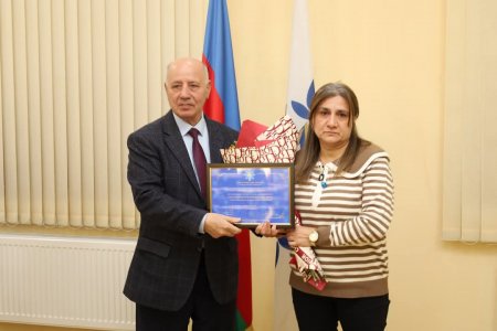 YAP Yevlax rayon təşkilatının 2025-ci il üçün Tədbirlər Planına uyğun olaraq "8 Mart-Beynəlxalq Qadınlar Günü” münasibəti ilə" "Azərbaycan qadını yüksək mənəvi keyfiyyətlərin daşıyıcısıdır” mövzusunda tədbir keçirilib YAP Yevlax rayon təşkilatının 2025-ci il üçün Tədbirlər Planına uyğun olaraq "8 Mart-Beynəlxalq Qadınlar Günü” münasibəti ilə" "Azərbaycan qadını yüksək mənəvi keyfiyyətlərin daşıyıcısıdır” mövzusunda tədbir keçirilib