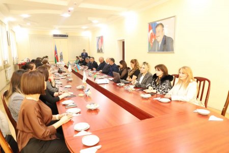 YAP Yevlax rayon təşkilatının 2025-ci il üçün Tədbirlər Planına uyğun olaraq "8 Mart-Beynəlxalq Qadınlar Günü” münasibəti ilə" "Azərbaycan qadını yüksək mənəvi keyfiyyətlərin daşıyıcısıdır” mövzusunda tədbir keçirilib YAP Yevlax rayon təşkilatının 2025-ci il üçün Tədbirlər Planına uyğun olaraq "8 Mart-Beynəlxalq Qadınlar Günü” münasibəti ilə" "Azərbaycan qadını yüksək mənəvi keyfiyyətlərin daşıyıcısıdır” mövzusunda tədbir keçirilib