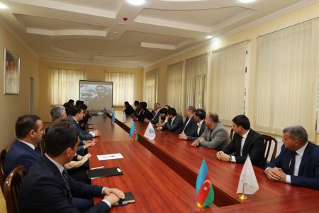 Yevlaxda “Heydər Əliyev: Böyük Azərbaycanlı” adlı mövzuda konfrans keçirilib Yevlaxda “Heydər Əliyev: Böyük Azərbaycanlı” adlı mövzuda konfrans keçirilib