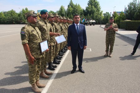 Yevlaxda 26 İyun-Azərbaycan Respublikasının Silahlı Qüvvələri Günü münasibətilə tədbir keçirilib. FOTOLAR Yevlaxda 26 İyun-Azərbaycan Respublikasının Silahlı Qüvvələri Günü münasibətilə tədbir keçirilib. FOTOLAR