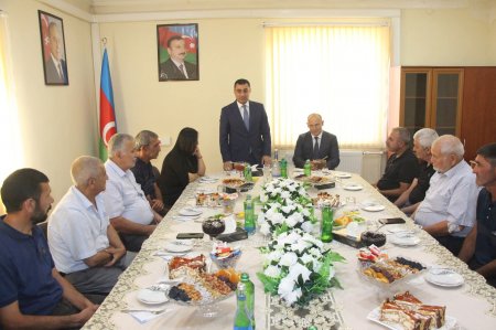Yevlaxda şəhid ailələrinin üzvləri ilə görüş keçirilib. - FOTOLAR