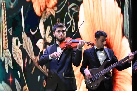 Leyla Əliyeva Sümeyye Erdoğan Bayraktarla bir arada - Fotolar Leyla Əliyeva Sümeyye Erdoğan Bayraktarla bir arada - Fotolar