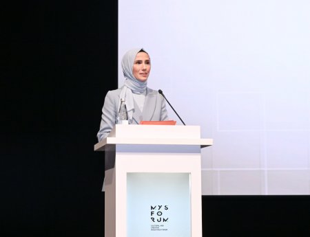 Leyla Əliyeva Sümeyye Erdoğan Bayraktarla bir arada - Fotolar Leyla Əliyeva Sümeyye Erdoğan Bayraktarla bir arada - Fotolar