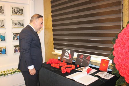Mingəçevir Dövlət Unversitetində “Qanlı Yanvar – Qürur və qəhrəmanlıq günü” mövzusunda konfrans keçirilib.FOTO