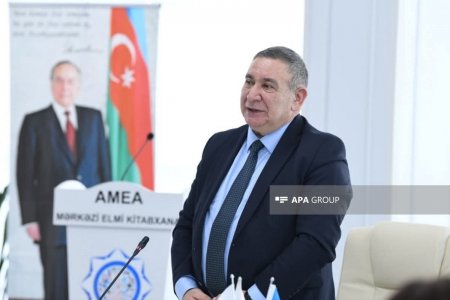 "Medianın dili elmi müzakirə müstəvisində" - Mətbuat Şurası və AMEA birgə toplantı keçirib "Medianın dili elmi müzakirə müstəvisində" - Mətbuat Şurası və AMEA birgə toplantı keçirib