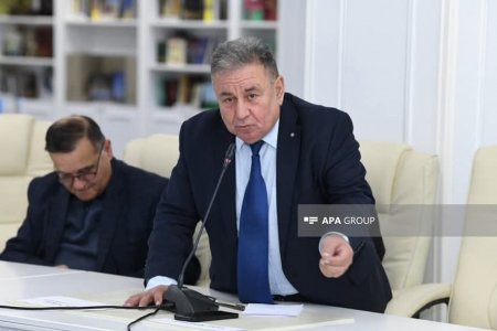 "Medianın dili elmi müzakirə müstəvisində" - Mətbuat Şurası və AMEA birgə toplantı keçirib "Medianın dili elmi müzakirə müstəvisində" - Mətbuat Şurası və AMEA birgə toplantı keçirib