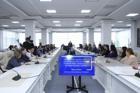 "Medianın dili elmi müzakirə müstəvisində" - Mətbuat Şurası və AMEA birgə toplantı keçirib "Medianın dili elmi müzakirə müstəvisində" - Mətbuat Şurası və AMEA birgə toplantı keçirib