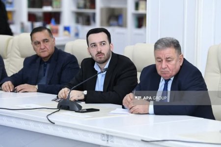 "Medianın dili elmi müzakirə müstəvisində" - Mətbuat Şurası və AMEA birgə toplantı keçirib "Medianın dili elmi müzakirə müstəvisində" - Mətbuat Şurası və AMEA birgə toplantı keçirib
