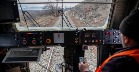 Alabaşlı-Qızılca dəmir yolu uzun müddət sonra ilk dəfə yeniləndi - Fotolar Alabaşlı-Qızılca dəmir yolu uzun müddət sonra ilk dəfə yeniləndi - Fotolar