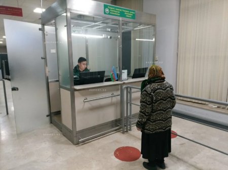 Yeddi Azərbaycan vətəndaşı İrandan təxliyə edildi - Fotolar Yeddi Azərbaycan vətəndaşı İrandan təxliyə edildi - Fotolar