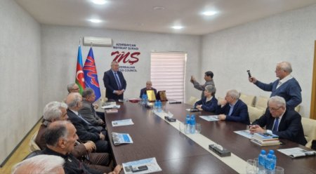 Mətbuat Şurasında Əməkdar jurnalist Rəhim Hüseynzadənin 75 illik yubileyi qeyd edilib