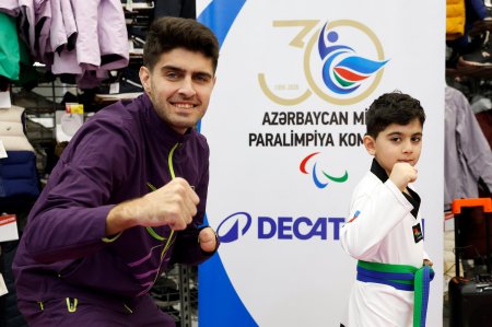 Paralimpiyaçılarımız “Decathlon”da ustad dərsi keçib - Fotolar Paralimpiyaçılarımız “Decathlon”da ustad dərsi keçib - Fotolar