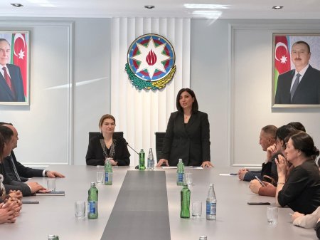 Yevlax Şəhər İcra Hakimiyyətində keçirilən tədbir. Biz kimi aldadırıq...? Yevlax Şəhər İcra Hakimiyyətində keçirilən tədbir. Biz kimi aldadırıq...?