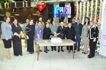 Yevlaxda şəhid ailələri, qazilər və veteranlar üçün iftar süfrəsi təşkil olunub Yevlaxda şəhid ailələri, qazilər və veteranlar üçün iftar süfrəsi təşkil olunub