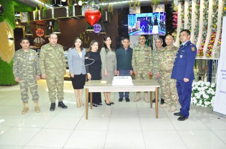 Yevlaxda şəhid ailələri, qazilər və veteranlar üçün iftar süfrəsi təşkil olunub Yevlaxda şəhid ailələri, qazilər və veteranlar üçün iftar süfrəsi təşkil olunub