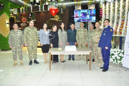 Yevlaxda şəhid ailələri, qazilər və veteranlar üçün iftar süfrəsi təşkil olunub Yevlaxda şəhid ailələri, qazilər və veteranlar üçün iftar süfrəsi təşkil olunub