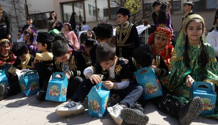 AHİK uşaqlar üçün bayram tədbirləri təşkil edir - Fotolar AHİK uşaqlar üçün bayram tədbirləri təşkil edir - Fotolar
