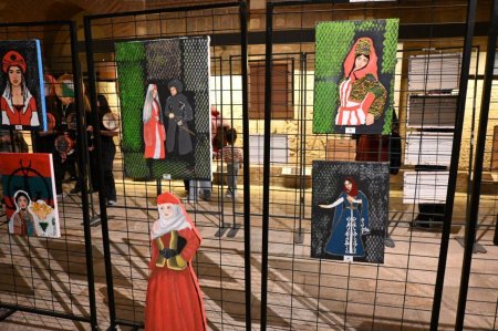 Ankarada "Anadolu öyküsü" rəsm sərgisində Azərbaycan mədəniyyətinə dair əsərlər nümayiş etdirilib