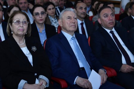 Müasir Azərbaycan dövlətinin memarı” mövzusunda konfrans keçirilib Müasir Azərbaycan dövlətinin memarı” mövzusunda konfrans keçirilib