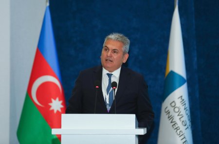 Mingəçevir Dövlət Universitetində “Dil, təhsil və tədqiqat sahəsində müasir problemlər” mövzusunda beynəlxalq konfrans keçirilib Mingəçevir Dövlət Universitetində “Dil, təhsil və tədqiqat sahəsində müasir problemlər” mövzusunda beynəlxalq konfrans keçirilib