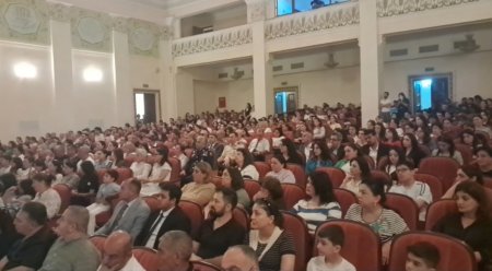 Mingəçevirdə Milli Qəhrəman Natiq Qasımova həsr olunmuş “Düşmənə qarşı tək” filminin təqdimatı keçirilib.FOTO+VİDEO Mingəçevirdə Milli Qəhrəman Natiq Qasımova həsr olunmuş “Düşmənə qarşı tək” filminin təqdimatı keçirilib.FOTO+VİDEO