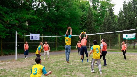 Mingəçevir Dövlət Universitetində “Ecovolley” Voleybol turniri: tələbələr, müəllimlər, tərəfdaş qurumlar və sənaye nümayəndələri sağlam rəqabət meydanında bir araya gəlib Mingəçevir Dövlət Universitetində “Ecovolley” Voleybol turniri: tələbələr, müəllimlər, tərəfdaş qurumlar və sənaye nümayəndələri sağlam rəqabət meydanında bir araya gəlib