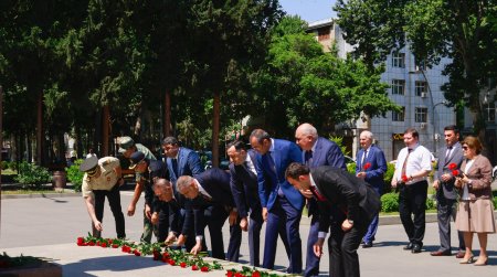 Milli Qurtuluşdan müasir zəfərlərə: Mingəçevirdə Ulu Öndər Heydər Əliyevin siyasi irsinə həsr olunan konfrans keçirilib