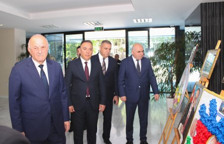 Milli Qurtuluşdan müasir zəfərlərə: Mingəçevirdə Ulu Öndər Heydər Əliyevin siyasi irsinə həsr olunan konfrans keçirilib