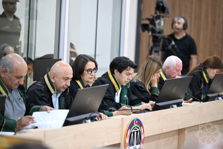 Arayik və digərlərinin apellyasiya məhkəməsi davam etdirildi - Fotolar Arayik və digərlərinin apellyasiya məhkəməsi davam etdirildi - Fotolar