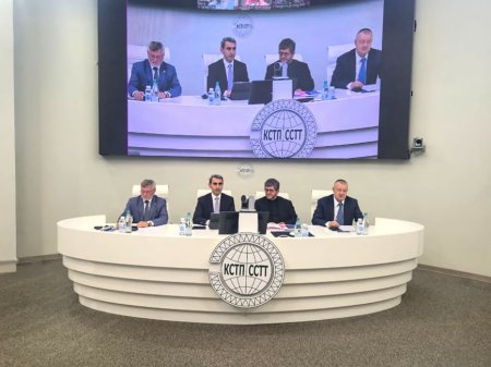 ADY rəhbərliyi Rusiya və İranla dəmir yolu sahəsində əməkdaşlığın inkişafını müzakirə edib